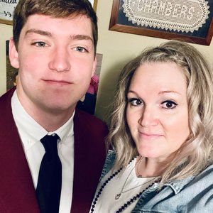 Meet your Posher, Carrie